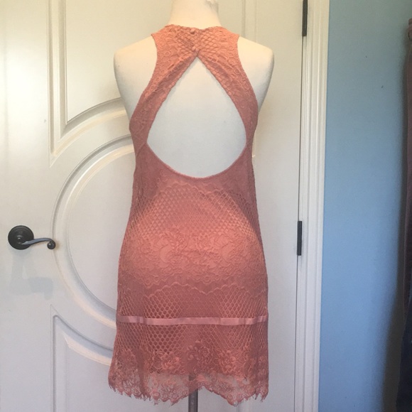 Pink dress - Picture 2 of 5